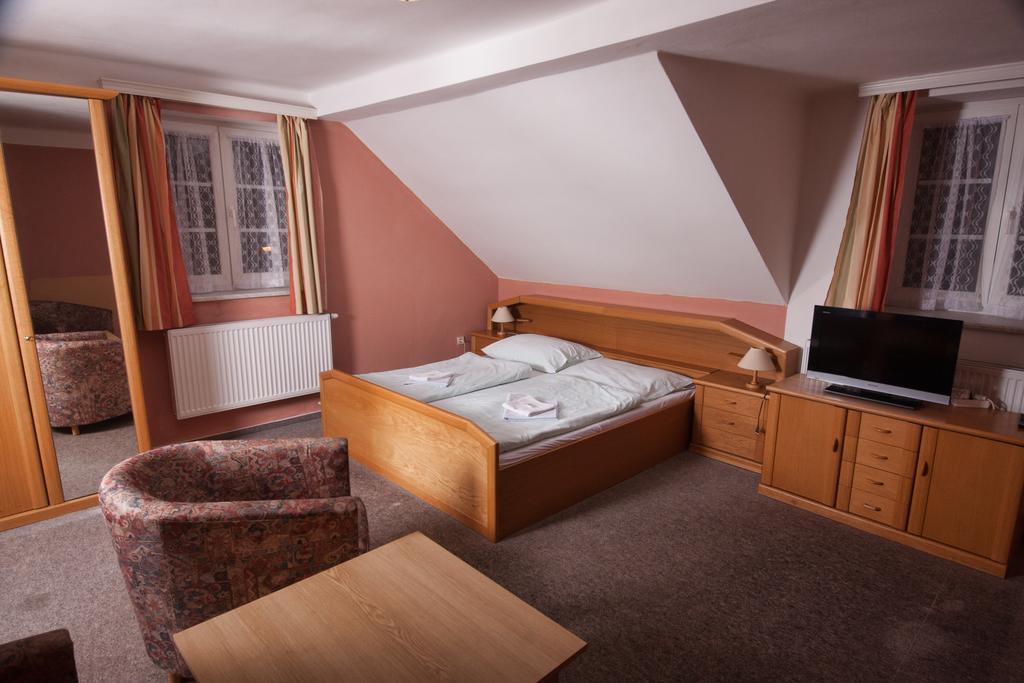 Hotel Haltrava Klenci pod Cerchovem Zimmer foto